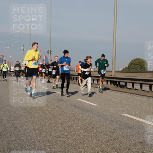 03.10.2025 - Köhlbrandbrückenlauf Fabian Wolf http://msf.ph/oto/9035059 03.10.2025 09:49:29 Position 3  meine-sportfotos.de