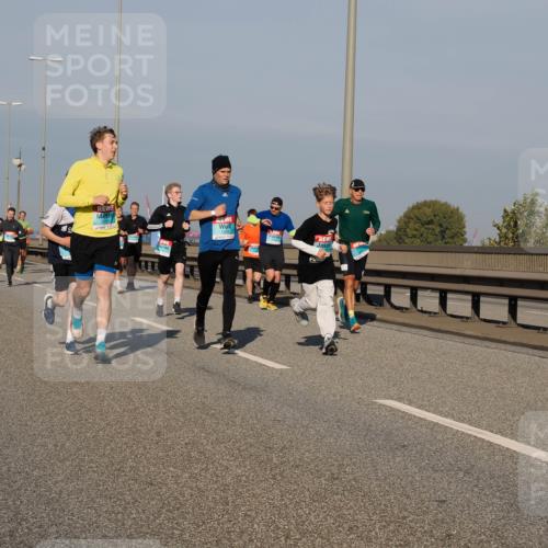 03.10.2025 - Köhlbrandbrückenlauf Fabian Wolf http://msf.ph/oto/9035072 03.10.2025 09:49:30 Position 3 1111 meine-sportfotos.de