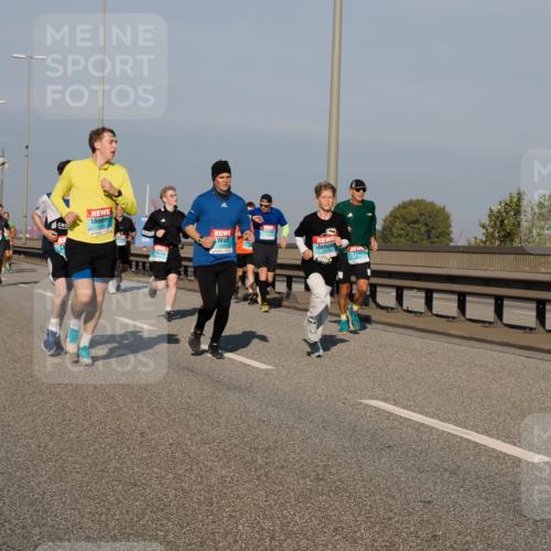 03.10.2025 - Köhlbrandbrückenlauf Fabian Wolf http://msf.ph/oto/9035075 03.10.2025 09:49:30 Position 3 1111, 1173 meine-sportfotos.de