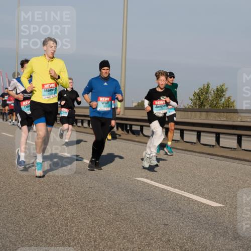 03.10.2025 - Köhlbrandbrückenlauf Fabian Wolf http://msf.ph/oto/9035089 03.10.2025 09:49:31 Position 3 315, 1111, 1370, 1173 meine-sportfotos.de