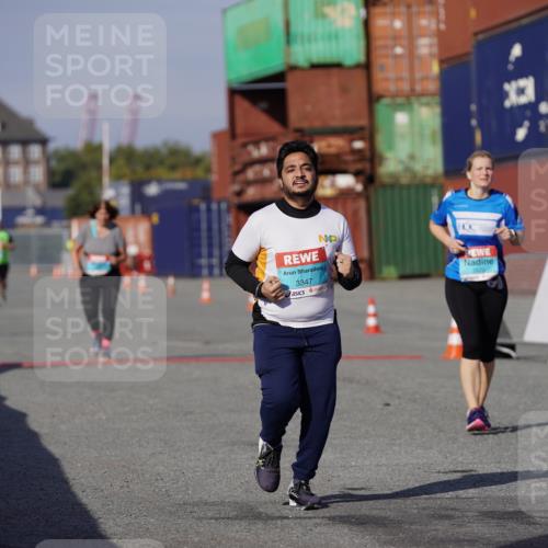03.10.2025 - Köhlbrandbrückenlauf Michael Burmester http://msf.ph/oto/9035127 03.10.2025 10:46:13 Ziel 2520, 3347 meine-sportfotos.de
