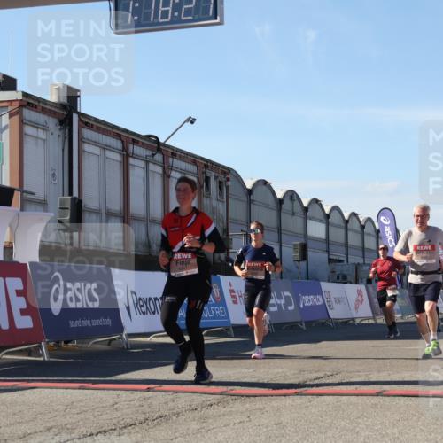 03.10.2025 - Köhlbrandbrückenlauf Luisa Fischer http://msf.ph/oto/9035129 03.10.2025 13:18:25 Ziel 4154, 4280, 4341, 4560, 4581, 4600, 4760, 4819, 4882, 5192, 5379, 5440, 5691, 5722, 5816, 6001 meine-sportfotos.de