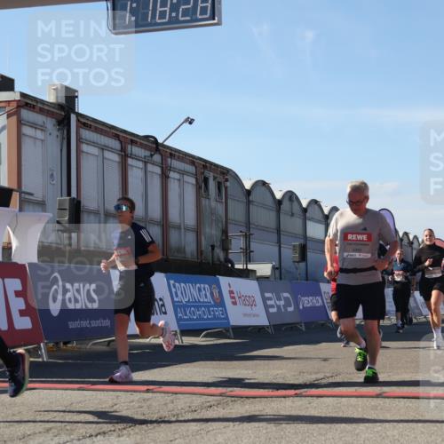 03.10.2025 - Köhlbrandbrückenlauf Luisa Fischer http://msf.ph/oto/9035135 03.10.2025 13:18:26 Ziel 4154, 4280, 4341, 4560, 4581, 4760, 4819, 4826, 4882, 5192, 5379, 5440, 5691, 5722, 5816, 6001, 6700 meine-sportfotos.de