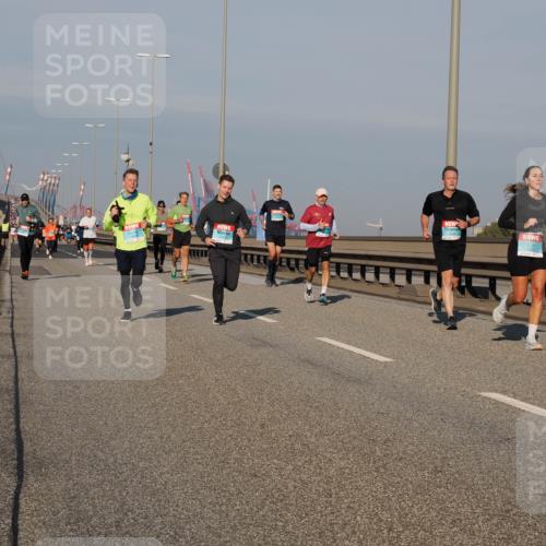 03.10.2025 - Köhlbrandbrückenlauf Fabian Wolf http://msf.ph/oto/9035142 03.10.2025 09:49:35 Position 3 1239 meine-sportfotos.de