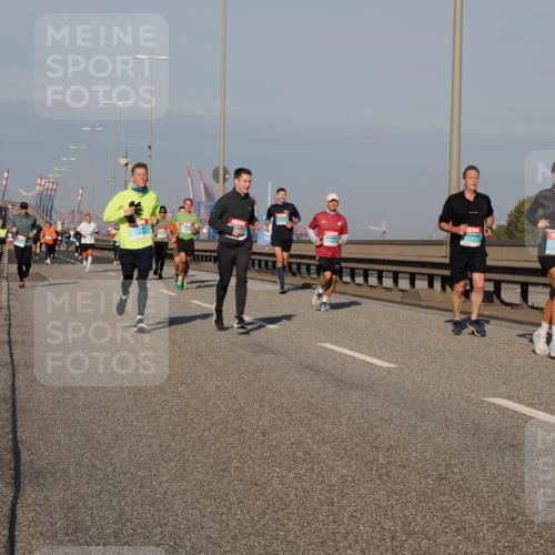 03.10.2025 - Köhlbrandbrückenlauf Fabian Wolf http://msf.ph/oto/9035146 03.10.2025 09:49:35 Position 3 1239 meine-sportfotos.de