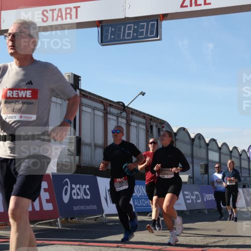03.10.2025 - Köhlbrandbrückenlauf Luisa Fischer http://msf.ph/oto/9035147 03.10.2025 13:18:28 Ziel 4154, 4280, 4341, 4560, 4760, 4819, 4826, 4882, 5178, 5192, 5379, 5440, 5691, 5722, 5816, 6084, 6700 meine-sportfotos.de