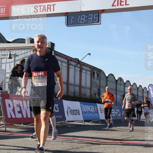 03.10.2025 - Köhlbrandbrückenlauf Luisa Fischer http://msf.ph/oto/9035184 03.10.2025 13:18:34 Ziel 4154, 4280, 4341, 4560, 4606, 4760, 4796, 4812, 4819, 4826, 4882, 5115, 5178, 5192, 5722, 6084, 6596, 6700, 6758 meine-sportfotos.de
