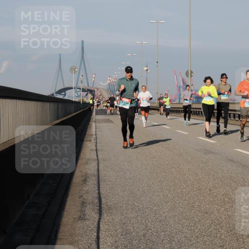 03.10.2025 - Köhlbrandbrückenlauf Fabian Wolf http://msf.ph/oto/9035229 03.10.2025 09:49:42 Position 3  meine-sportfotos.de