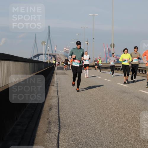 03.10.2025 - Köhlbrandbrückenlauf Fabian Wolf http://msf.ph/oto/9035232 03.10.2025 09:49:42 Position 3 1080 meine-sportfotos.de