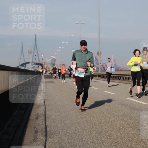 03.10.2025 - Köhlbrandbrückenlauf Fabian Wolf http://msf.ph/oto/9035254 03.10.2025 09:49:43 Position 3 1359, 1312, 1622 meine-sportfotos.de