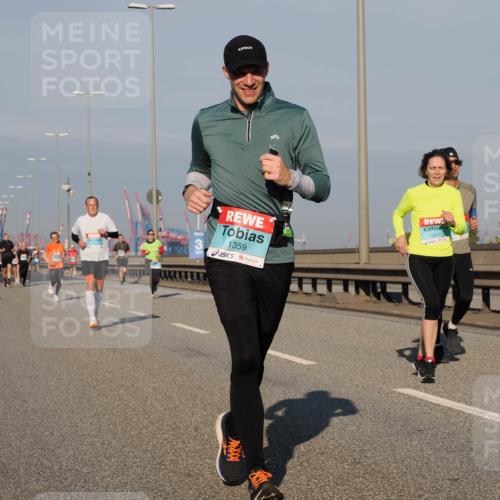 03.10.2025 - Köhlbrandbrückenlauf Fabian Wolf http://msf.ph/oto/9035278 03.10.2025 09:49:45 Position 3 1312, 1359 meine-sportfotos.de