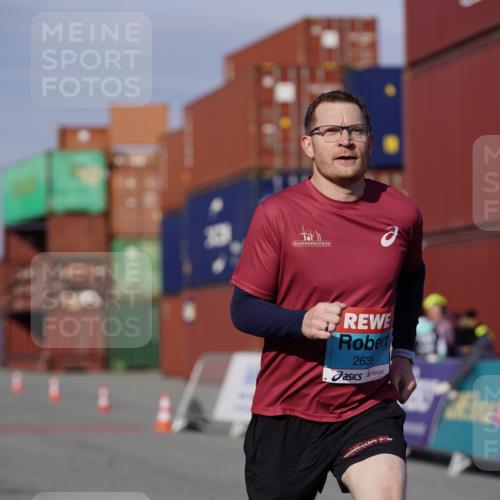 03.10.2025 - Köhlbrandbrückenlauf Michael Burmester http://msf.ph/oto/9035288 03.10.2025 10:46:58 Ziel 2639 meine-sportfotos.de