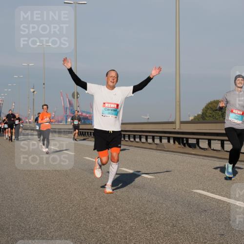 03.10.2025 - Köhlbrandbrückenlauf Fabian Wolf http://msf.ph/oto/9035319 03.10.2025 09:49:48 Position 3 2672, 3821 meine-sportfotos.de