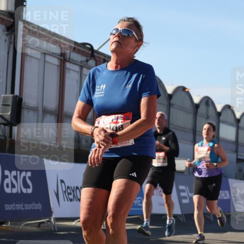 03.10.2025 - Köhlbrandbrückenlauf Luisa Fischer http://msf.ph/oto/9035321 03.10.2025 13:18:58 Ziel 4077, 4556, 4630, 4676, 4756, 4889, 5027, 5304, 5449, 5974, 6117, 6267, 6475, 6506, 6573, 6795 meine-sportfotos.de