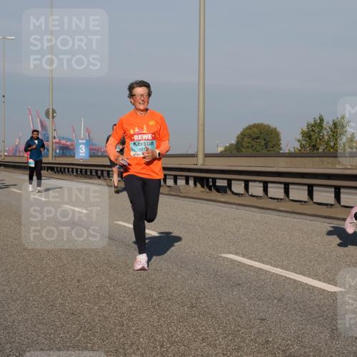 03.10.2025 - Köhlbrandbrückenlauf Fabian Wolf http://msf.ph/oto/9035389 03.10.2025 09:49:53 Position 3 1212, 2822 meine-sportfotos.de