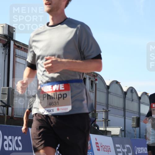 03.10.2025 - Köhlbrandbrückenlauf Luisa Fischer http://msf.ph/oto/9035394 03.10.2025 13:19:10 Ziel 4143, 4630, 4631, 4632, 4676, 4690, 4727, 4816, 4828, 4876, 5027, 5449, 5853, 5858, 6088, 6117, 6127, 6475, 6573 meine-sportfotos.de