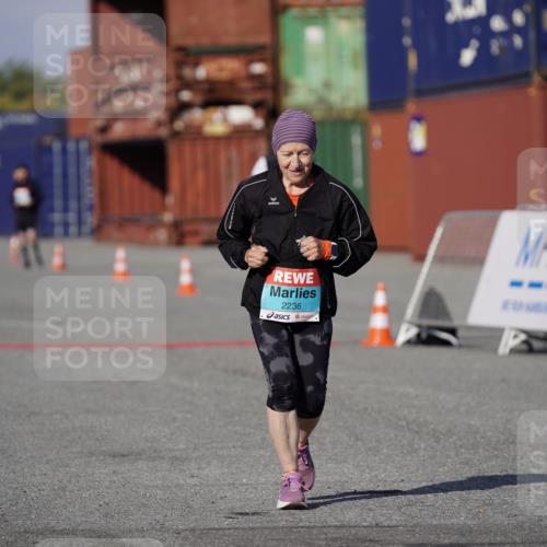 03.10.2025 - Köhlbrandbrückenlauf Michael Burmester http://msf.ph/oto/9035426 03.10.2025 10:50:23 Ziel 2236 meine-sportfotos.de