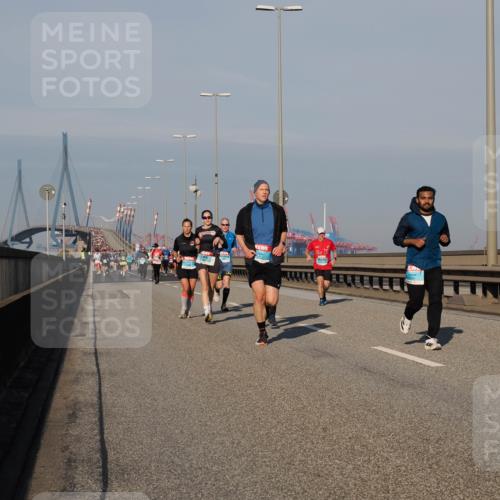 03.10.2025 - Köhlbrandbrückenlauf Fabian Wolf http://msf.ph/oto/9035428 03.10.2025 09:49:57 Position 3  meine-sportfotos.de