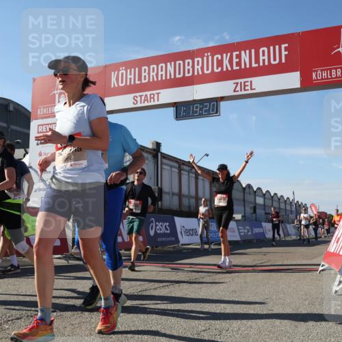 03.10.2025 - Köhlbrandbrückenlauf Luisa Fischer http://msf.ph/oto/9035435 03.10.2025 13:19:19 Ziel 4143, 4593, 4631, 4632, 4690, 4725, 4727, 4816, 4828, 4996, 5443, 5451, 5853, 5858, 6057, 6225, 6226, 6230, 6576 meine-sportfotos.de