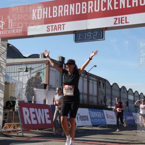 03.10.2025 - Köhlbrandbrückenlauf Luisa Fischer http://msf.ph/oto/9035444 03.10.2025 13:19:20 Ziel 4143, 4593, 4632, 4690, 4725, 4727, 4828, 4996, 5443, 5451, 5853, 5858, 6057, 6225, 6226, 6230, 6576 meine-sportfotos.de