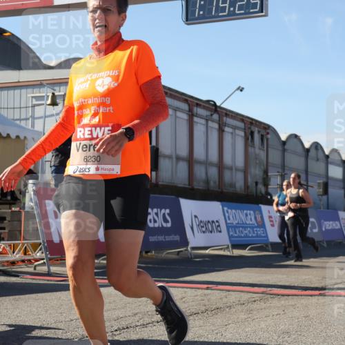 03.10.2025 - Köhlbrandbrückenlauf Luisa Fischer http://msf.ph/oto/9035464 03.10.2025 13:19:24 Ziel 4593, 4690, 4691, 4725, 4828, 4971, 4996, 5009, 5405, 5443, 5451, 5578, 5853, 6057, 6225, 6226, 6230, 6576, 6753 meine-sportfotos.de