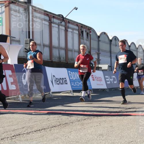 03.10.2025 - Köhlbrandbrückenlauf Luisa Fischer http://msf.ph/oto/9035478 03.10.2025 13:19:26 Ziel 4593, 4691, 4725, 4828, 4971, 4996, 5009, 5405, 5443, 5451, 5578, 5853, 6057, 6225, 6226, 6230, 6576, 6753, 6776 meine-sportfotos.de