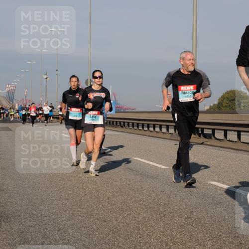 03.10.2025 - Köhlbrandbrückenlauf Fabian Wolf http://msf.ph/oto/9035482 03.10.2025 09:50:01 Position 3 3842, 1406, 1385, 3716 meine-sportfotos.de