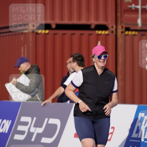 03.10.2025 - Köhlbrandbrückenlauf Michael Burmester http://msf.ph/oto/9035489 03.10.2025 10:50:33 Ziel 3173 meine-sportfotos.de