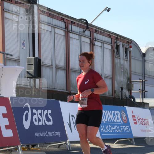 03.10.2025 - Köhlbrandbrückenlauf Luisa Fischer http://msf.ph/oto/9035511 03.10.2025 13:19:35 Ziel 4691, 4971, 4981, 5009, 5405, 5578, 5838, 5975, 6382, 6383, 6600, 6753, 6776 meine-sportfotos.de