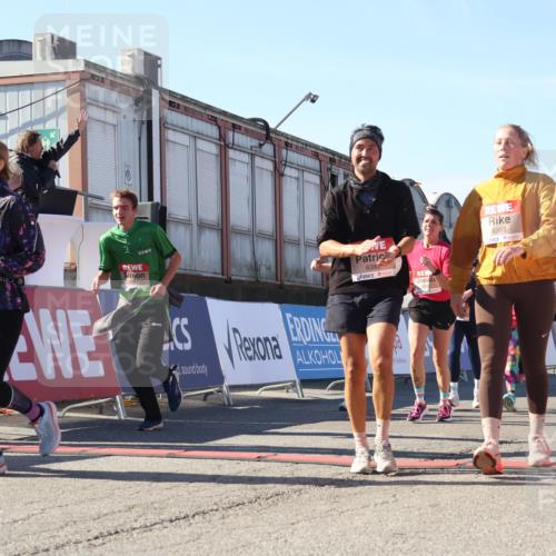 03.10.2025 - Köhlbrandbrückenlauf Luisa Fischer http://msf.ph/oto/9035533 03.10.2025 13:19:40 Ziel 4691, 4981, 5047, 5148, 5647, 5648, 5650, 5838, 5931, 5975, 6382, 6383, 6509, 6600, 6776 meine-sportfotos.de
