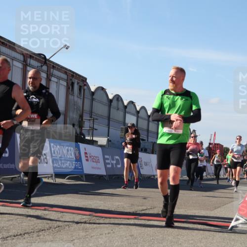 03.10.2025 - Köhlbrandbrückenlauf Luisa Fischer http://msf.ph/oto/9035556 03.10.2025 13:19:50 Ziel 4376, 4539, 4981, 5047, 5059, 5148, 5647, 5648, 5650, 5704, 5841, 5931, 5975, 6068, 6382, 6383, 6414, 6509, 6567, 6568, 6600, 6660, 6663, 6730 meine-sportfotos.de