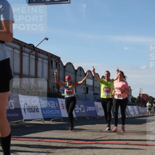 03.10.2025 - Köhlbrandbrückenlauf Luisa Fischer http://msf.ph/oto/9035578 03.10.2025 13:19:56 Ziel 4376, 4539, 4721, 5059, 5656, 5657, 5658, 5704, 5841, 6068, 6414, 6567, 6568, 6660, 6663, 6730 meine-sportfotos.de
