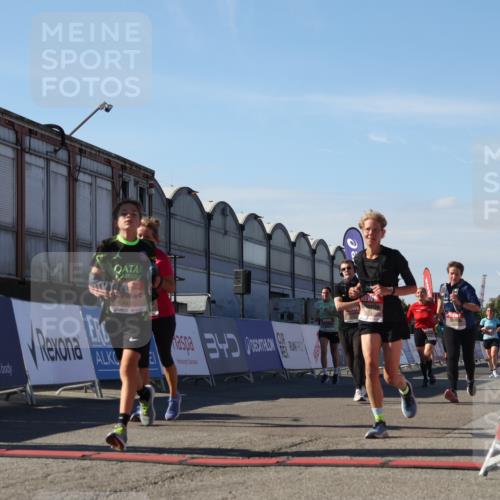 03.10.2025 - Köhlbrandbrückenlauf Luisa Fischer http://msf.ph/oto/9035604 03.10.2025 13:20:02 Ziel 4433, 4721, 5037, 5175, 5328, 5456, 5481, 5656, 5657, 5658, 5841, 6068, 6414, 6567, 6568, 6589, 6649, 6663 meine-sportfotos.de