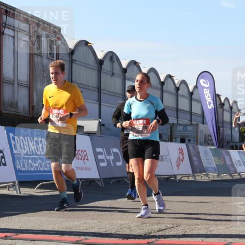 03.10.2025 - Köhlbrandbrückenlauf Luisa Fischer http://msf.ph/oto/9035644 03.10.2025 13:20:10 Ziel 4397, 4402, 4433, 4565, 4721, 4779, 4994, 5037, 5175, 5328, 5456, 5481, 5683, 6589, 6649 meine-sportfotos.de