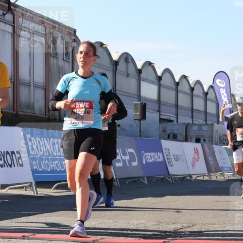 03.10.2025 - Köhlbrandbrückenlauf Luisa Fischer http://msf.ph/oto/9035649 03.10.2025 13:20:11 Ziel 4397, 4402, 4433, 4565, 4779, 4994, 5037, 5175, 5328, 5456, 5481, 5683, 6589, 6649 meine-sportfotos.de