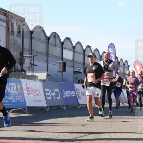 03.10.2025 - Köhlbrandbrückenlauf Luisa Fischer http://msf.ph/oto/9035655 03.10.2025 13:20:12 Ziel 4397, 4402, 4433, 4565, 4779, 4994, 5037, 5175, 5328, 5456, 5481, 5672, 5683, 5850, 6136, 6589, 6649 meine-sportfotos.de