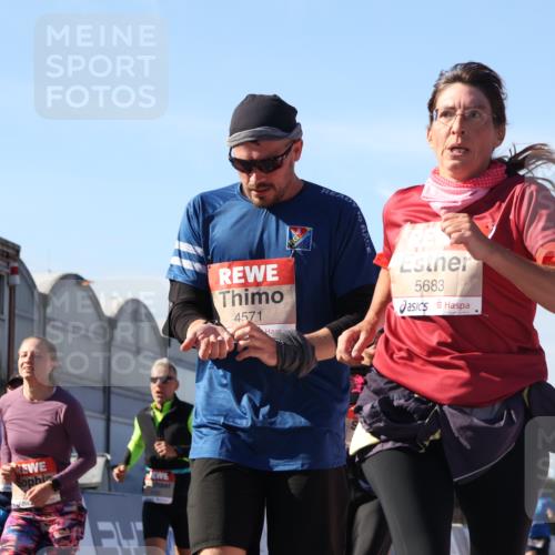 03.10.2025 - Köhlbrandbrückenlauf Luisa Fischer http://msf.ph/oto/9035683 03.10.2025 13:20:16 Ziel 4397, 4402, 4565, 4571, 4779, 4994, 5144, 5160, 5328, 5456, 5481, 5672, 5683, 5850, 6035, 6136, 6589 meine-sportfotos.de