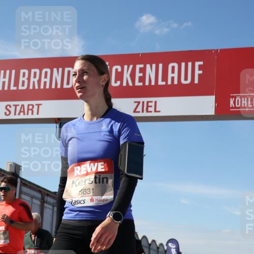 03.10.2025 - Köhlbrandbrückenlauf Luisa Fischer http://msf.ph/oto/9035712 03.10.2025 13:20:33 Ziel 4269, 4385, 4570, 4591, 4672, 4739, 4790, 4859, 5082, 5208, 5543, 5631, 5790, 6777, 6807 meine-sportfotos.de