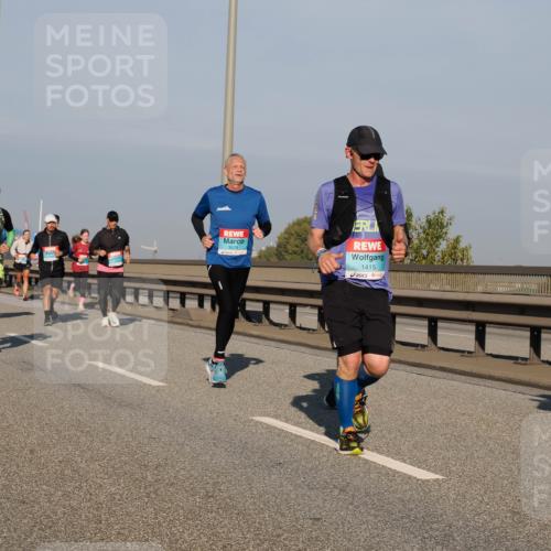03.10.2025 - Köhlbrandbrückenlauf Fabian Wolf http://msf.ph/oto/9035730 03.10.2025 09:50:22 Position 3 3679, 1415 meine-sportfotos.de