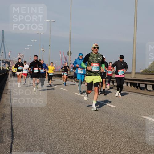 03.10.2025 - Köhlbrandbrückenlauf Fabian Wolf http://msf.ph/oto/9035753 03.10.2025 09:50:23 Position 3 1346 meine-sportfotos.de