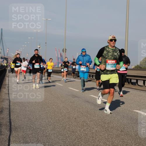 03.10.2025 - Köhlbrandbrückenlauf Fabian Wolf http://msf.ph/oto/9035765 03.10.2025 09:50:24 Position 3 1346 meine-sportfotos.de
