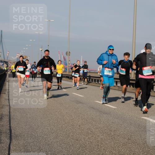 03.10.2025 - Köhlbrandbrückenlauf Fabian Wolf http://msf.ph/oto/9035783 03.10.2025 09:50:25 Position 3 3799 meine-sportfotos.de