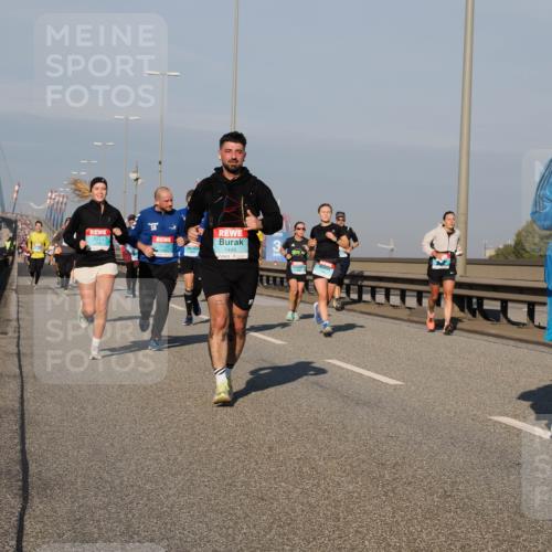 03.10.2025 - Köhlbrandbrückenlauf Fabian Wolf http://msf.ph/oto/9035810 03.10.2025 09:50:27 Position 3 3753, 1445, 3, 1328 meine-sportfotos.de