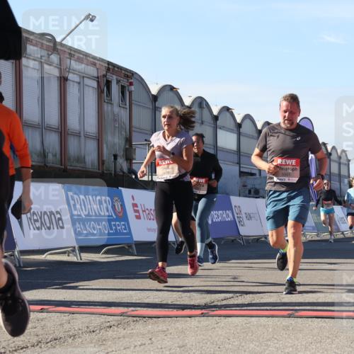03.10.2025 - Köhlbrandbrückenlauf Luisa Fischer http://msf.ph/oto/9035813 03.10.2025 13:20:55 Ziel 4709, 4915, 4916, 5006, 5084, 5130, 5156, 5169, 5377, 5480, 5488, 5501, 5774, 6296, 6645, 6646, 6648, 6650, 6703, 6780 meine-sportfotos.de