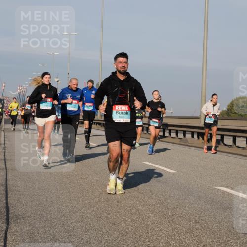 03.10.2025 - Köhlbrandbrückenlauf Fabian Wolf http://msf.ph/oto/9035820 03.10.2025 09:50:27 Position 3 3753, 18, 1445 meine-sportfotos.de