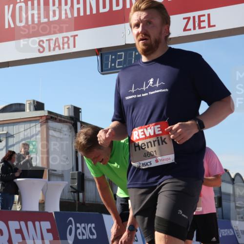 03.10.2025 - Köhlbrandbrückenlauf Luisa Fischer http://msf.ph/oto/9035904 03.10.2025 13:21:16 Ziel 4363, 4379, 4393, 4601, 4749, 4838, 4846, 5265, 5450, 5618, 5746, 5873, 5878, 5882, 5883, 6262, 6282, 6602, 6756 meine-sportfotos.de