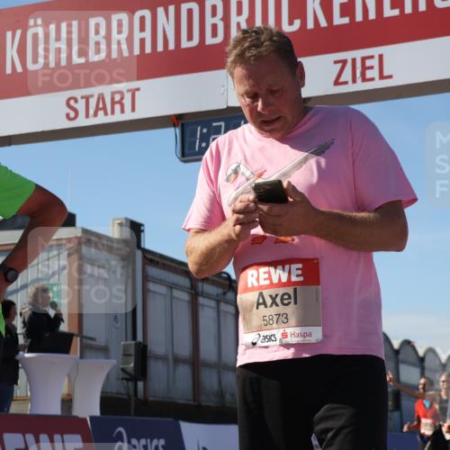 03.10.2025 - Köhlbrandbrückenlauf Luisa Fischer http://msf.ph/oto/9035931 03.10.2025 13:21:20 Ziel 4363, 4379, 4393, 4601, 4838, 4846, 5265, 5450, 5506, 5618, 5725, 5746, 5873, 5878, 5882, 5883, 6040, 6221, 6262, 6602, 6675, 6676, 6679, 6802 meine-sportfotos.de