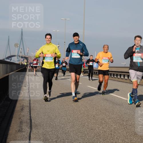 03.10.2025 - Köhlbrandbrückenlauf Fabian Wolf http://msf.ph/oto/9035963 03.10.2025 09:50:38 Position 3 3228, 1428, 3656 meine-sportfotos.de