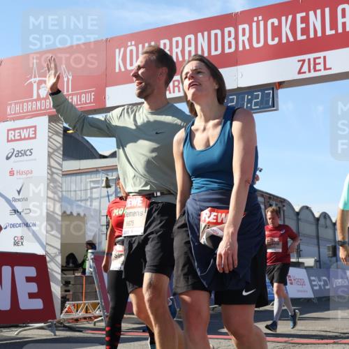 03.10.2025 - Köhlbrandbrückenlauf Luisa Fischer http://msf.ph/oto/9035965 03.10.2025 13:21:26 Ziel 4363, 4367, 4379, 4838, 4917, 5149, 5483, 5506, 5725, 5871, 5873, 6040, 6132, 6221, 6675, 6676, 6679, 6802 meine-sportfotos.de