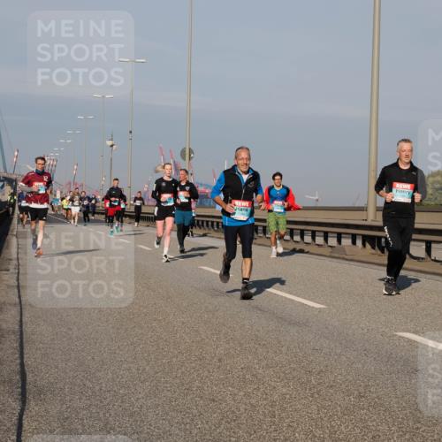 03.10.2025 - Köhlbrandbrückenlauf Fabian Wolf http://msf.ph/oto/9036016 03.10.2025 09:50:43 Position 3 1340 meine-sportfotos.de